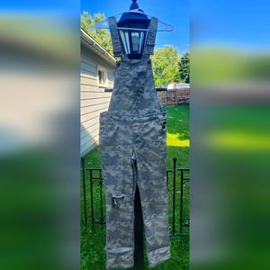 Vanilla Star bibs, size 5, camo print